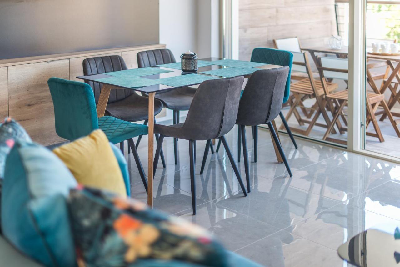 Sunset Vala New Beachfront Apartment Pjescana Uvala - Medulin - Pula Exterior photo