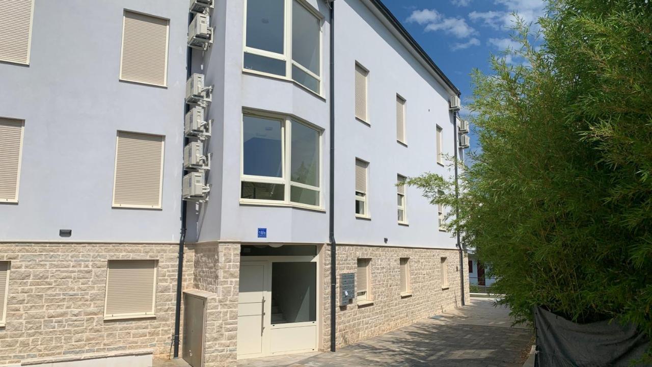 Sunset Vala New Beachfront Apartment Pjescana Uvala - Medulin - Pula Exterior photo